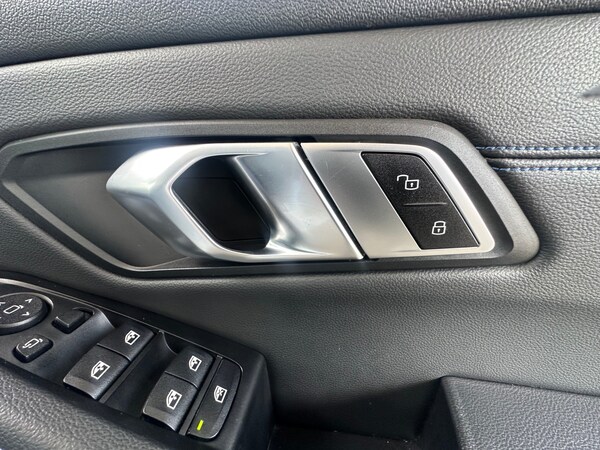 Used BMW 3 Series 2019 for sale - 74804937: Photo 42