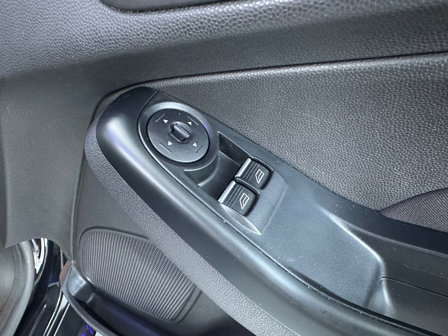 Used Ford Fiesta 2015 for sale - 76932331: Photo 27