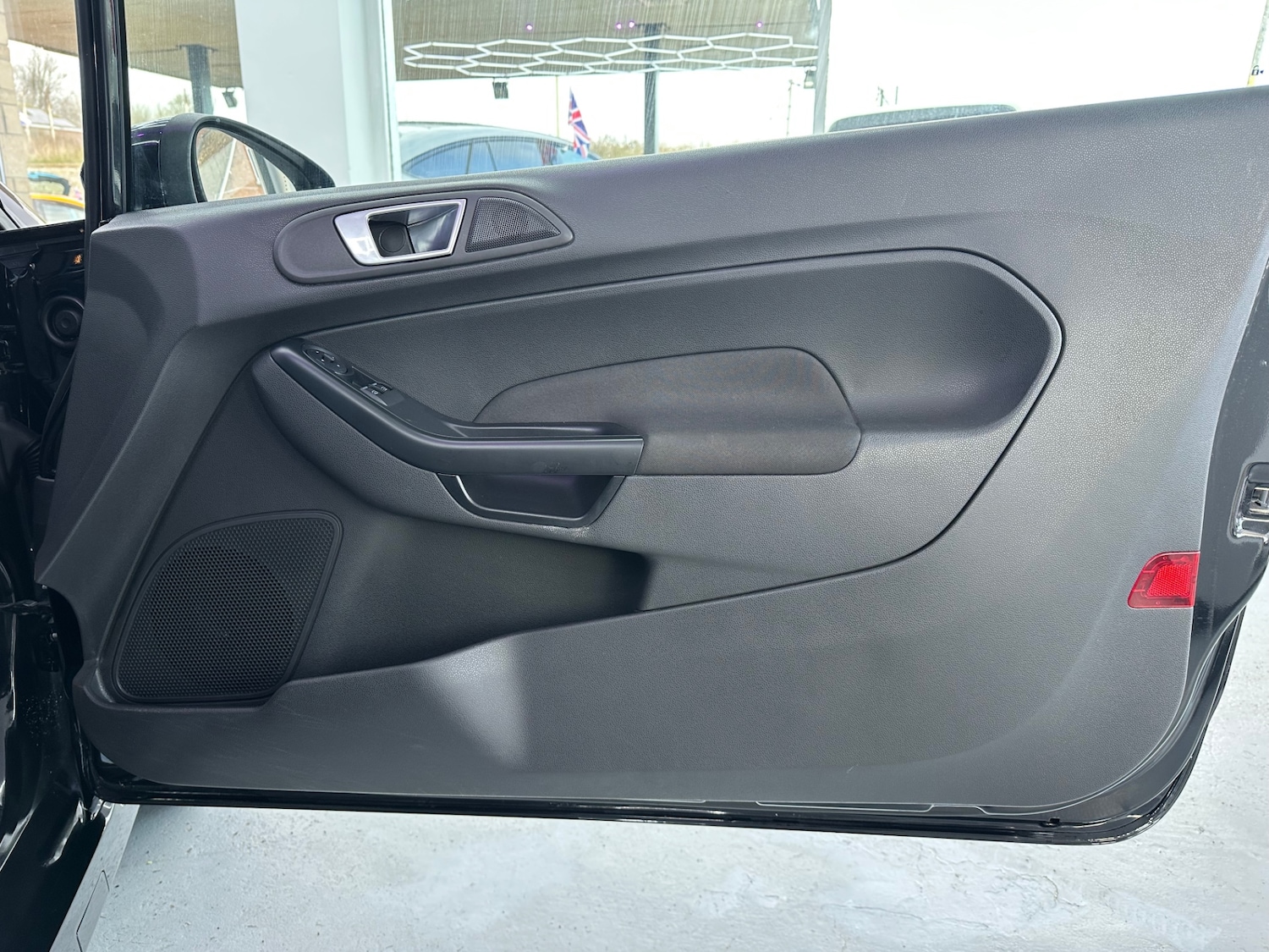 Used Ford Fiesta 2015 for sale - 76932331: Photo 31