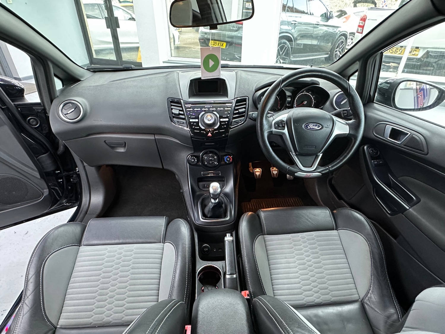 Used Ford Fiesta 2015 for sale - 76932331: Photo 39