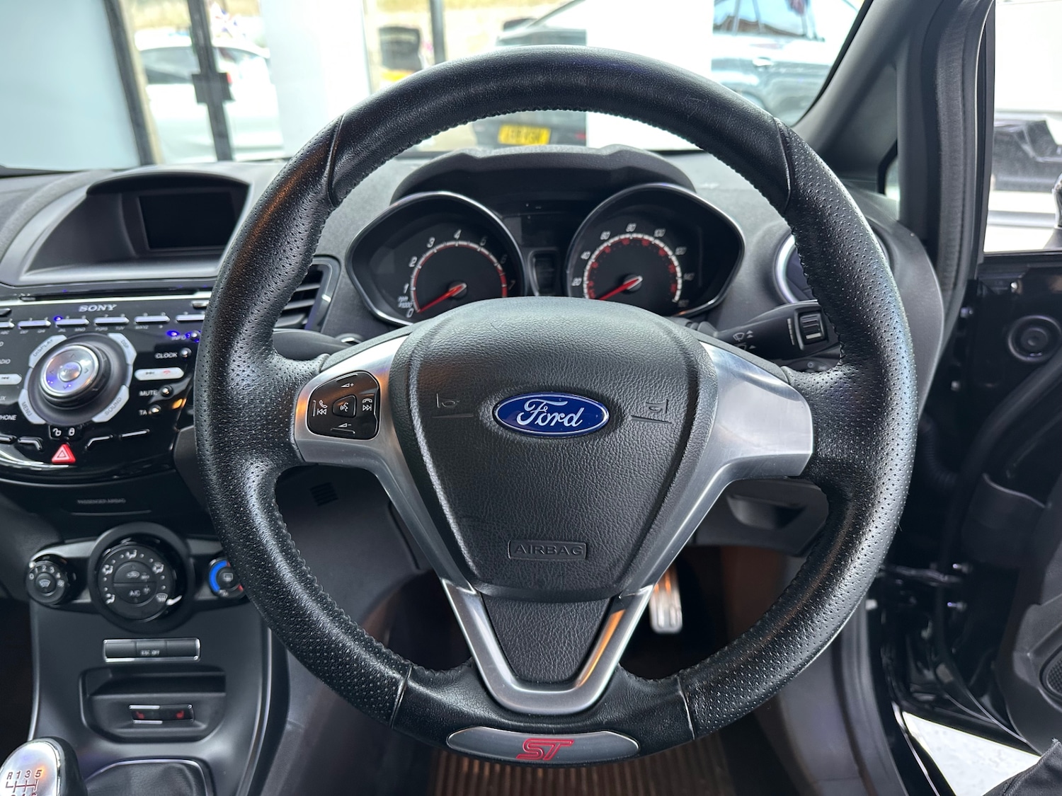 Used Ford Fiesta 2015 for sale - 76932331: Photo 46
