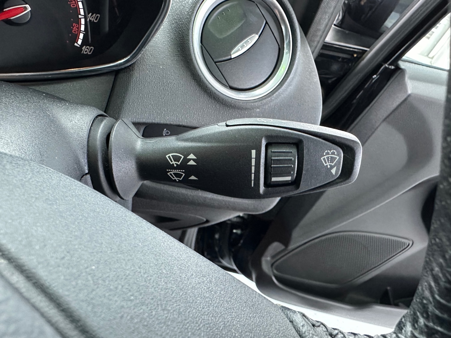 Used Ford Fiesta 2015 for sale - 76932331: Photo 48