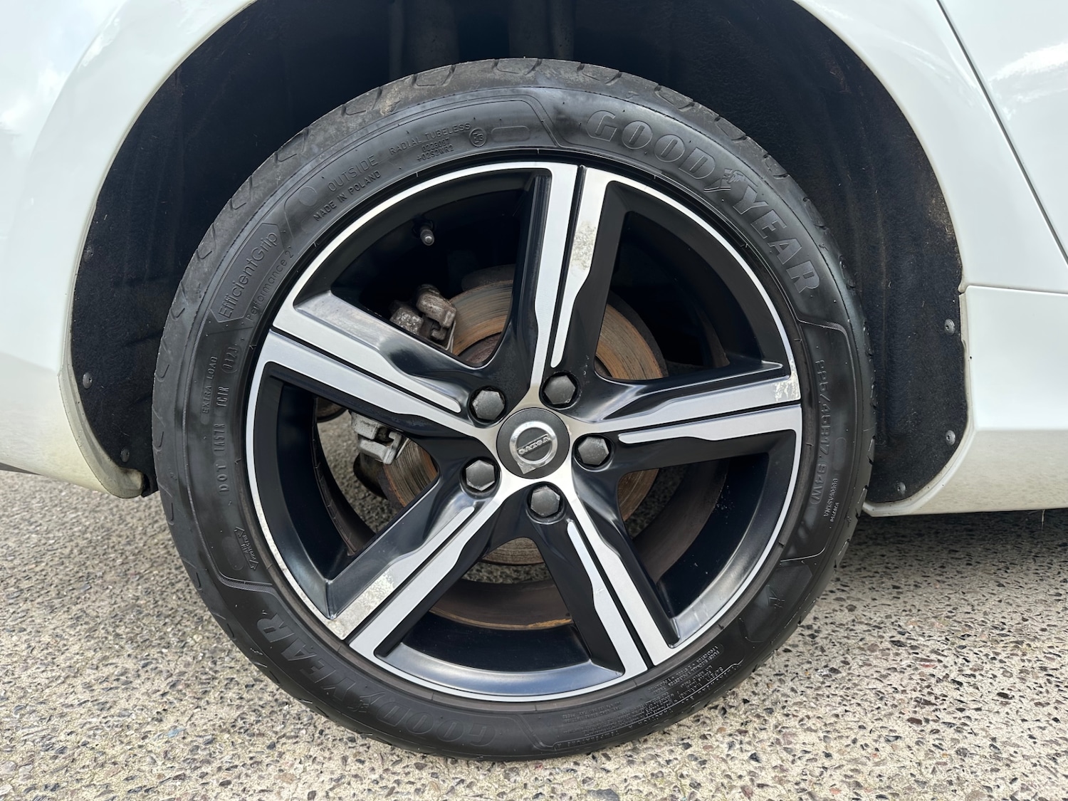 Used Volvo V40 2017 for sale - 76391954: Photo 11