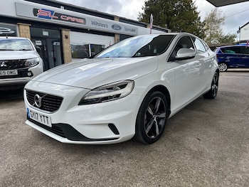 2017 (17) - D2 [120] R DESIGN Nav Plus 5dr