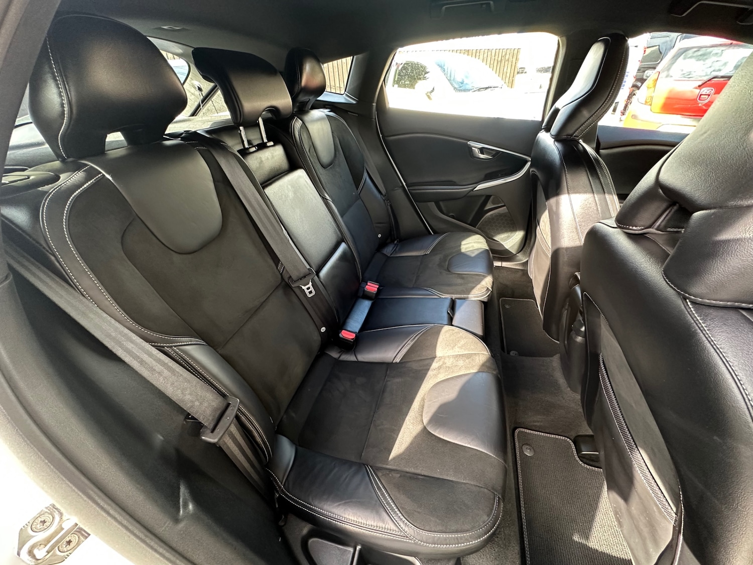 Used Volvo V40 2017 for sale - 76391954: Photo 25