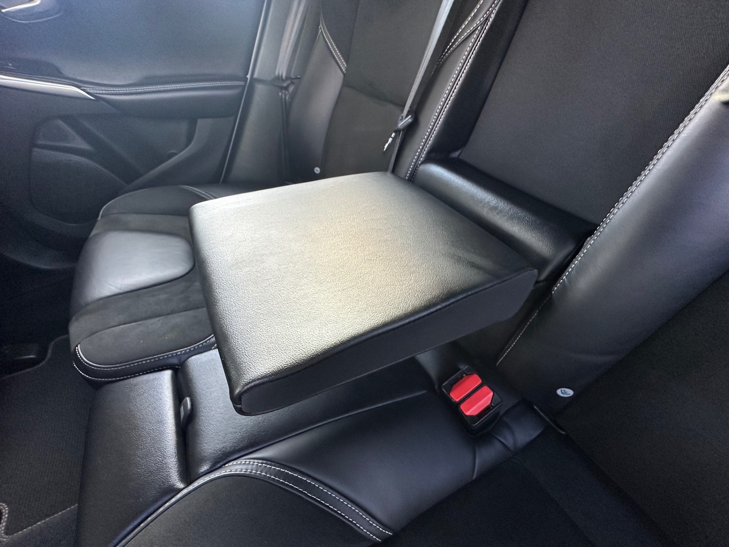 Used Volvo V40 2017 for sale - 76391954: Photo 27