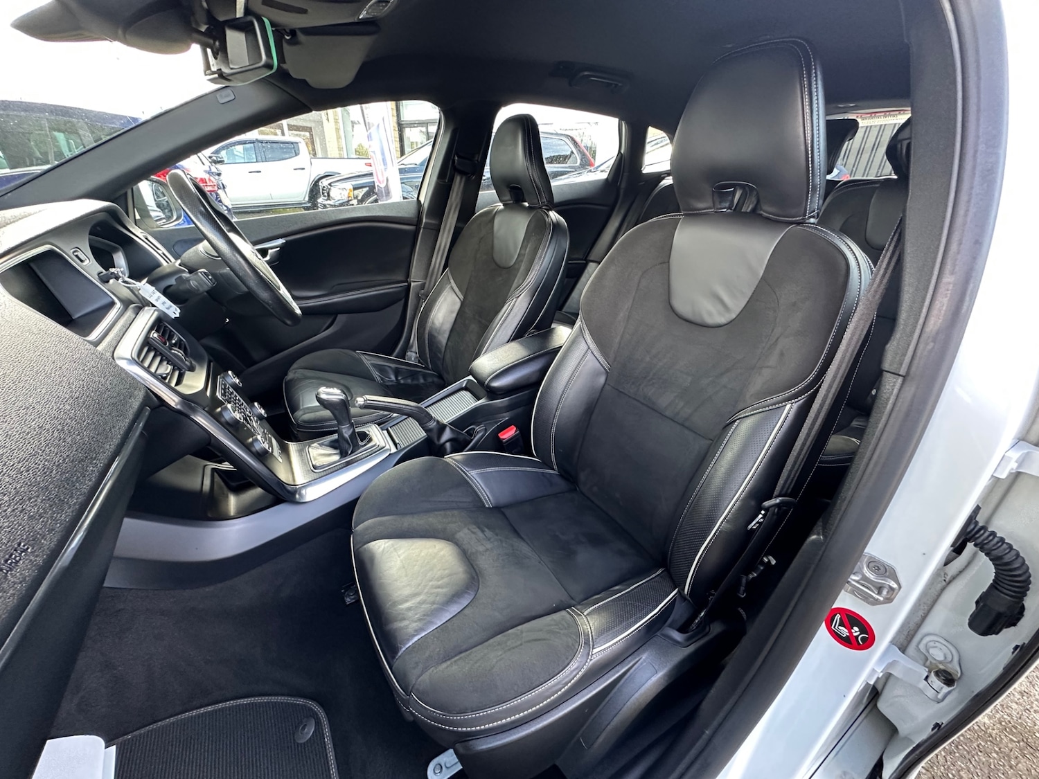 Used Volvo V40 2017 for sale - 76391954: Photo 31