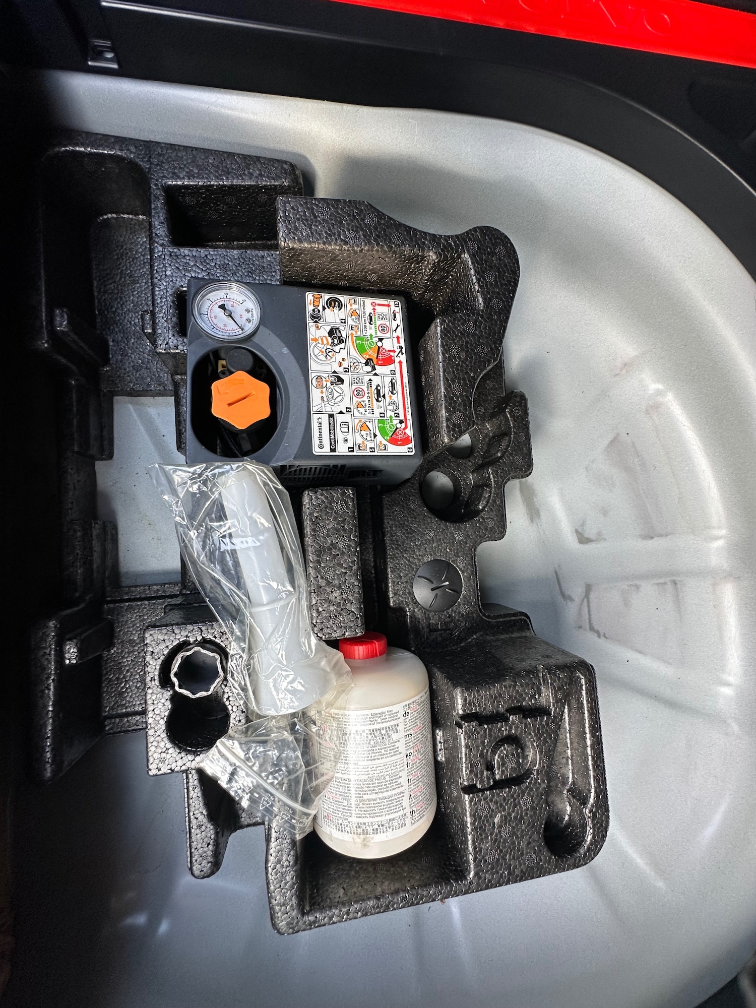 Used Volvo V40 2017 for sale - 76391954: Photo 35