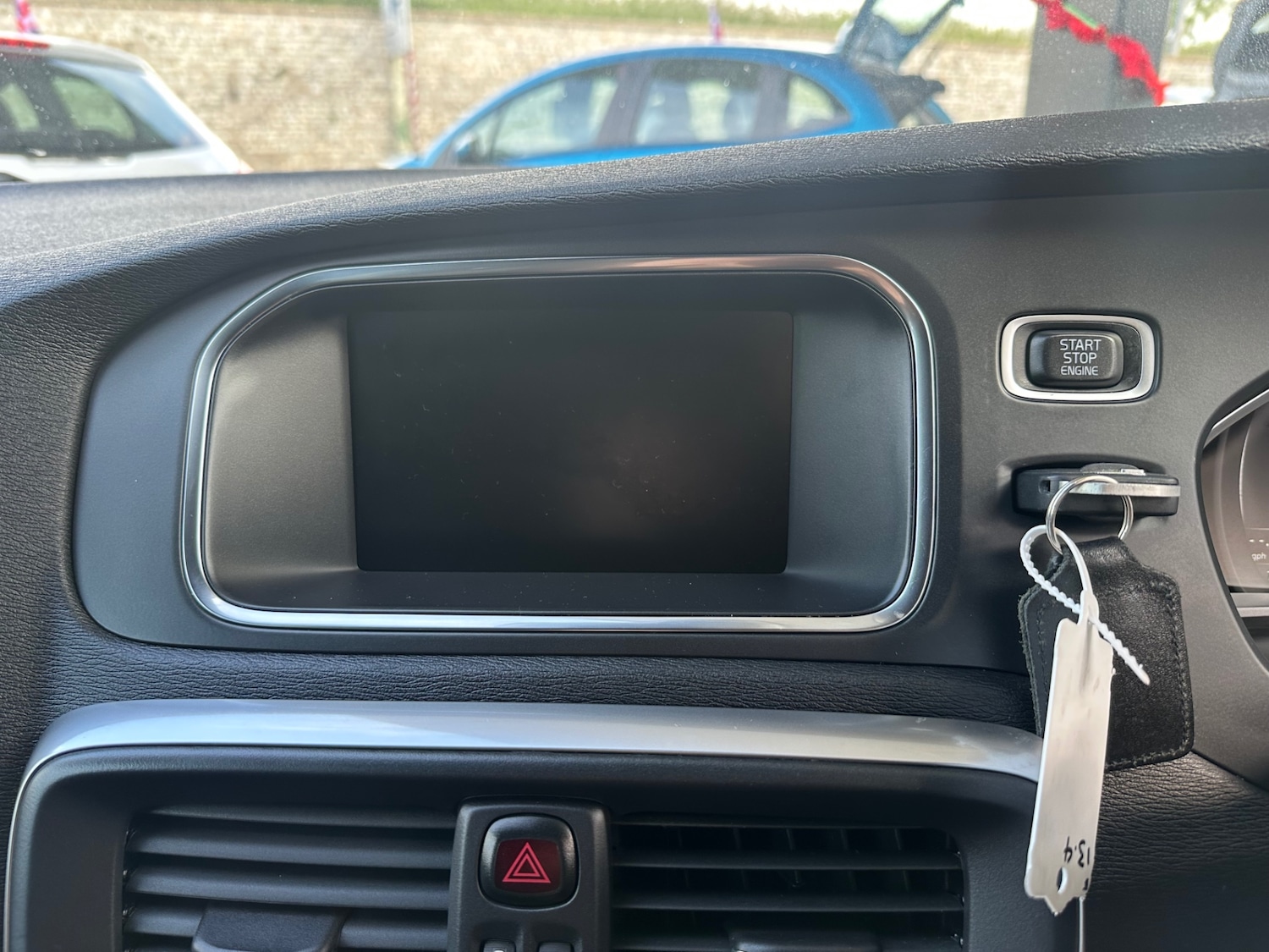 Used Volvo V40 2017 for sale - 76391954: Photo 43