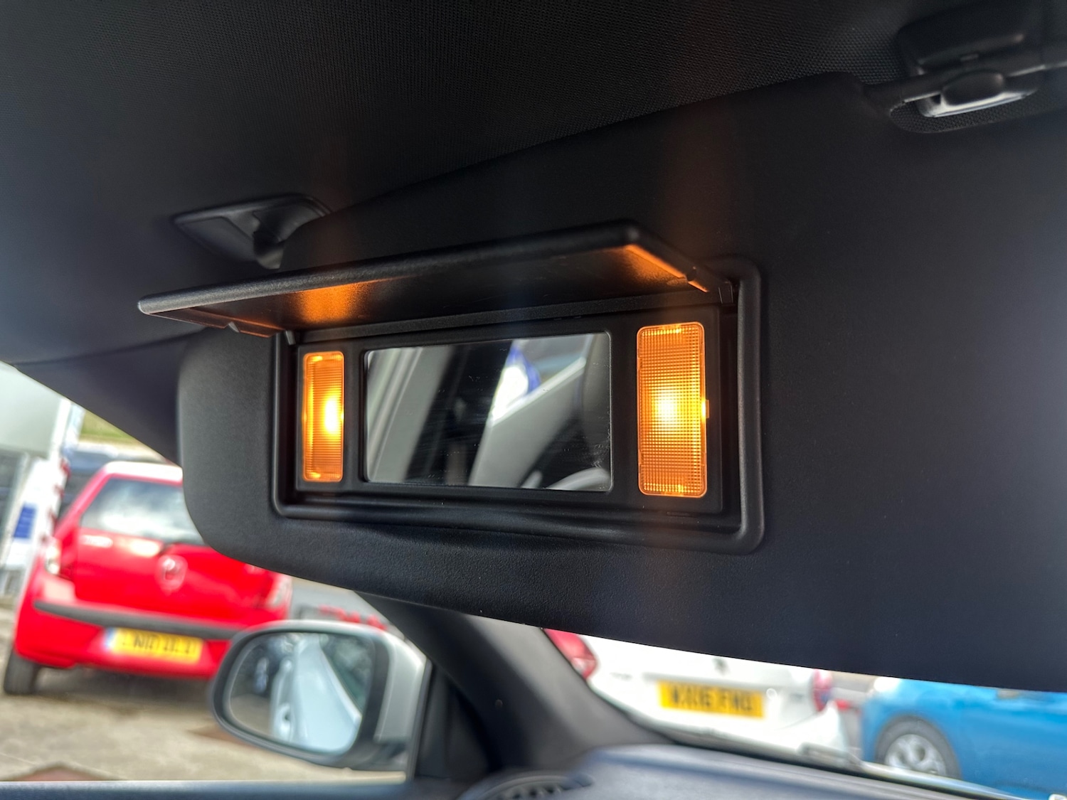 Used Volvo V40 2017 for sale - 76391954: Photo 48