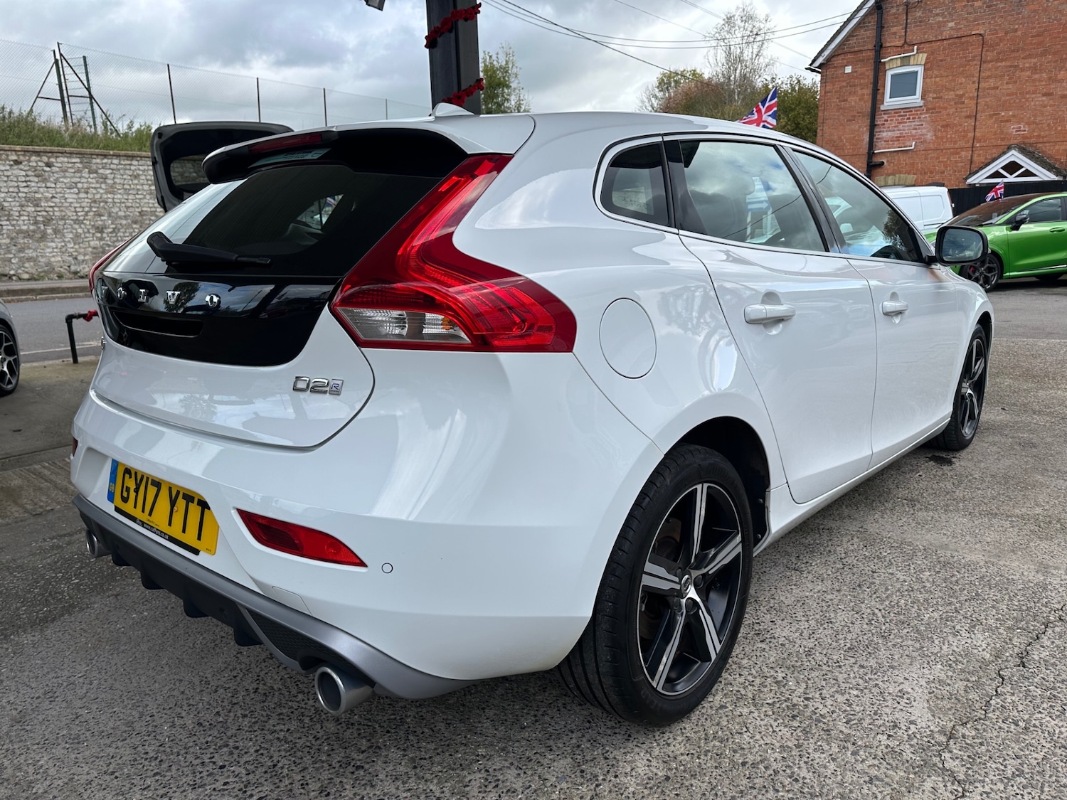Used Volvo V40 2017 for sale - 76391954: Photo 6