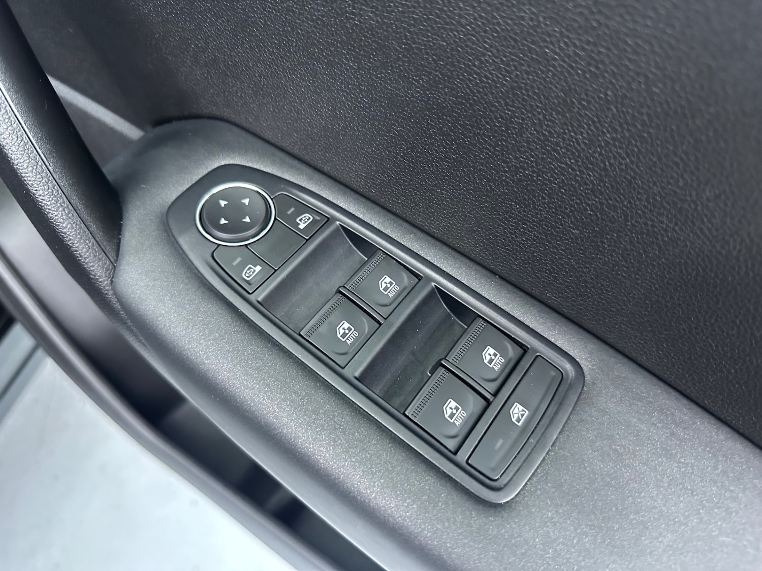 Used Renault Captur 2022 for sale - 76778143: Photo 27