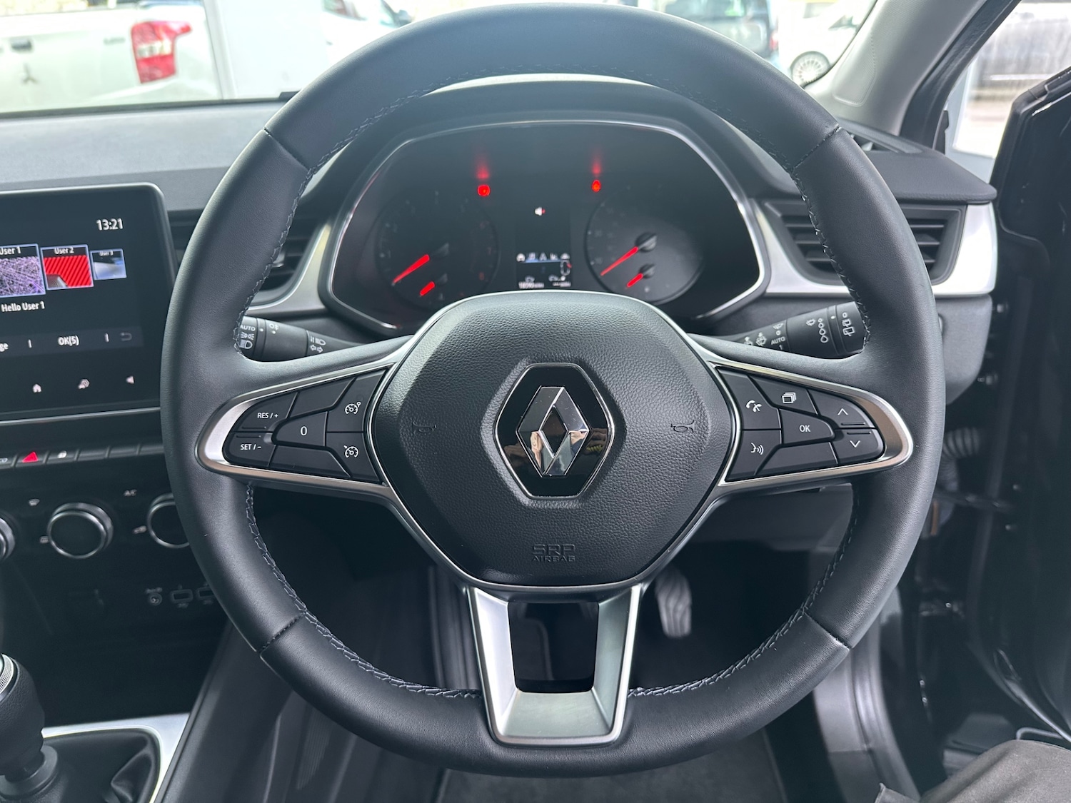 Used Renault Captur 2022 for sale - 76778143: Photo 43