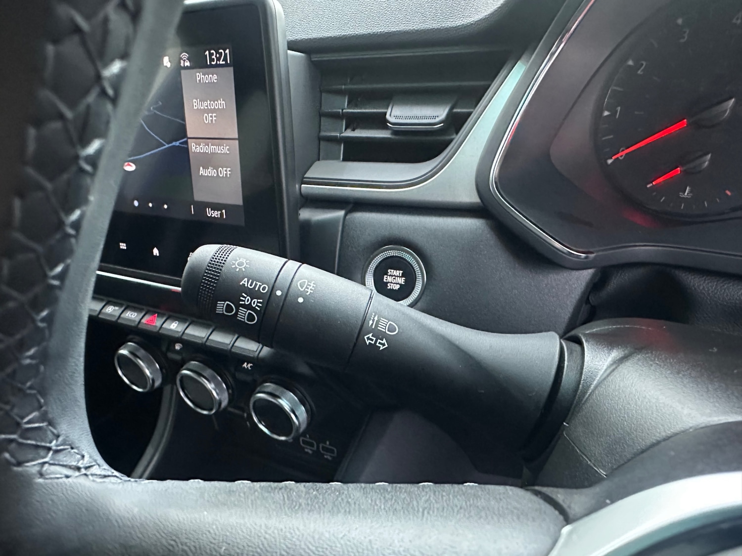 Used Renault Captur 2022 for sale - 76778143: Photo 50