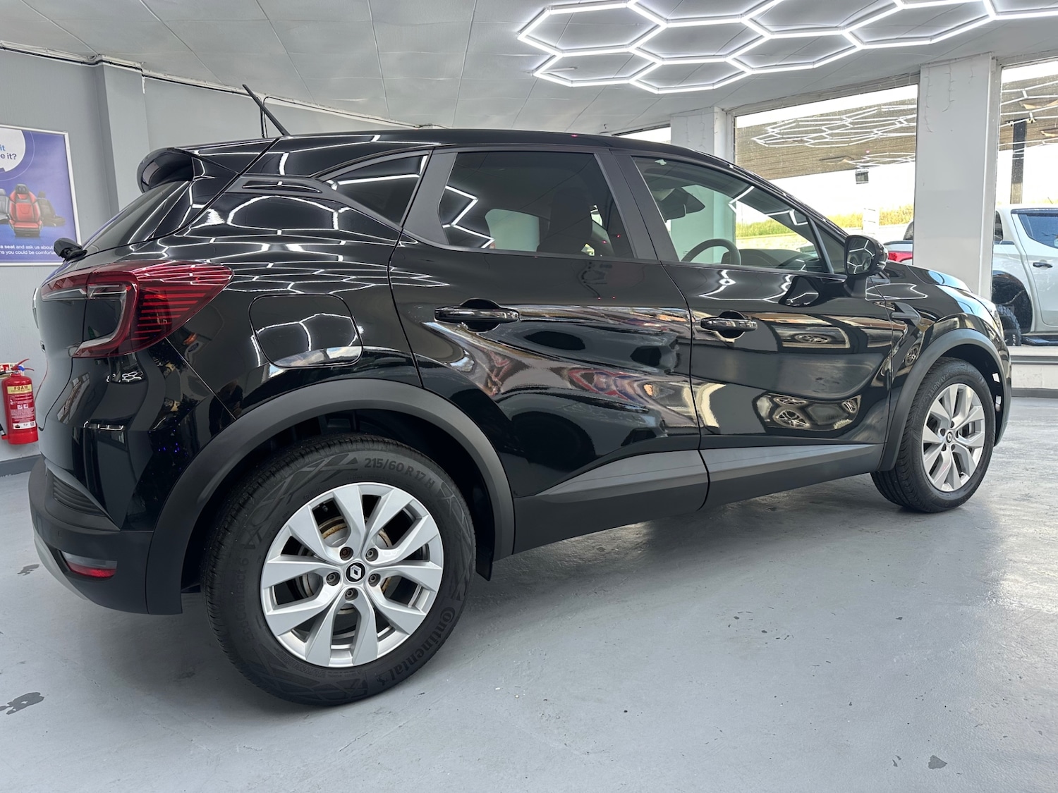 Used Renault Captur 2022 for sale - 76778143: Photo 9