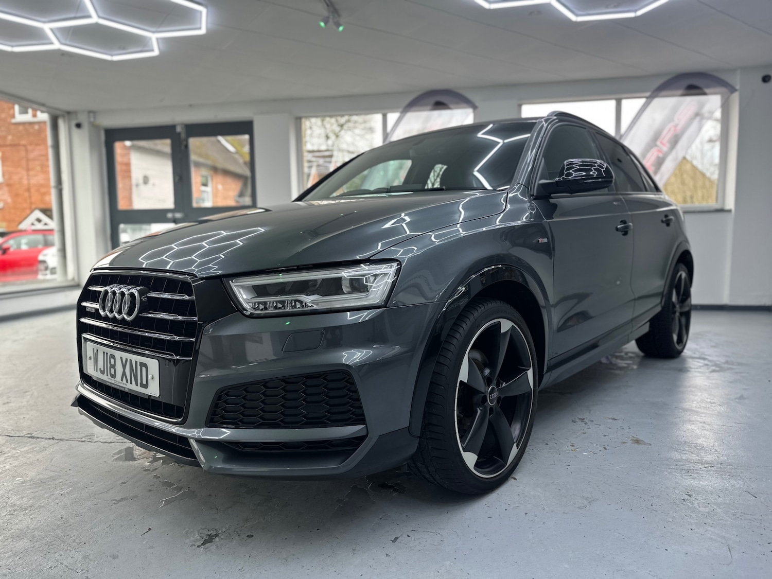 Used Audi Q3 2018 for sale - 77628860: Photo 1