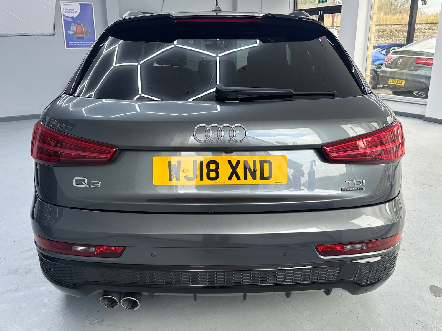 Used Audi Q3 2018 for sale - 77628860: Photo 4