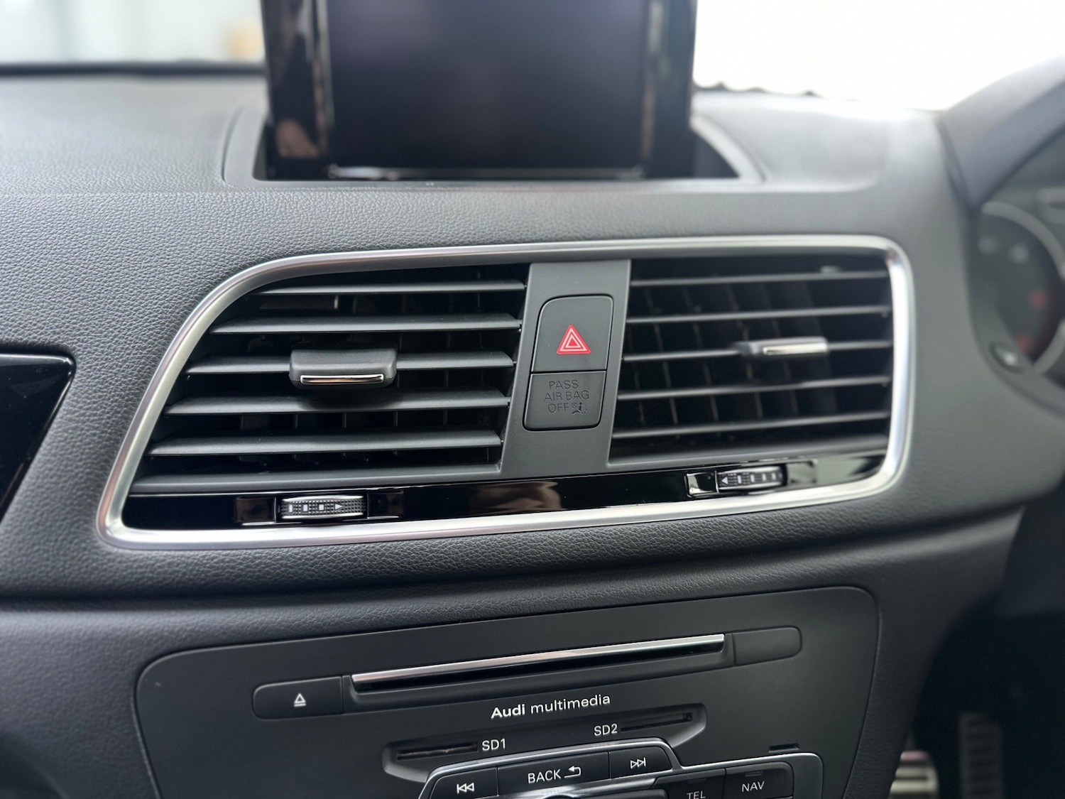 Used Audi Q3 2018 for sale - 77628860: Photo 43