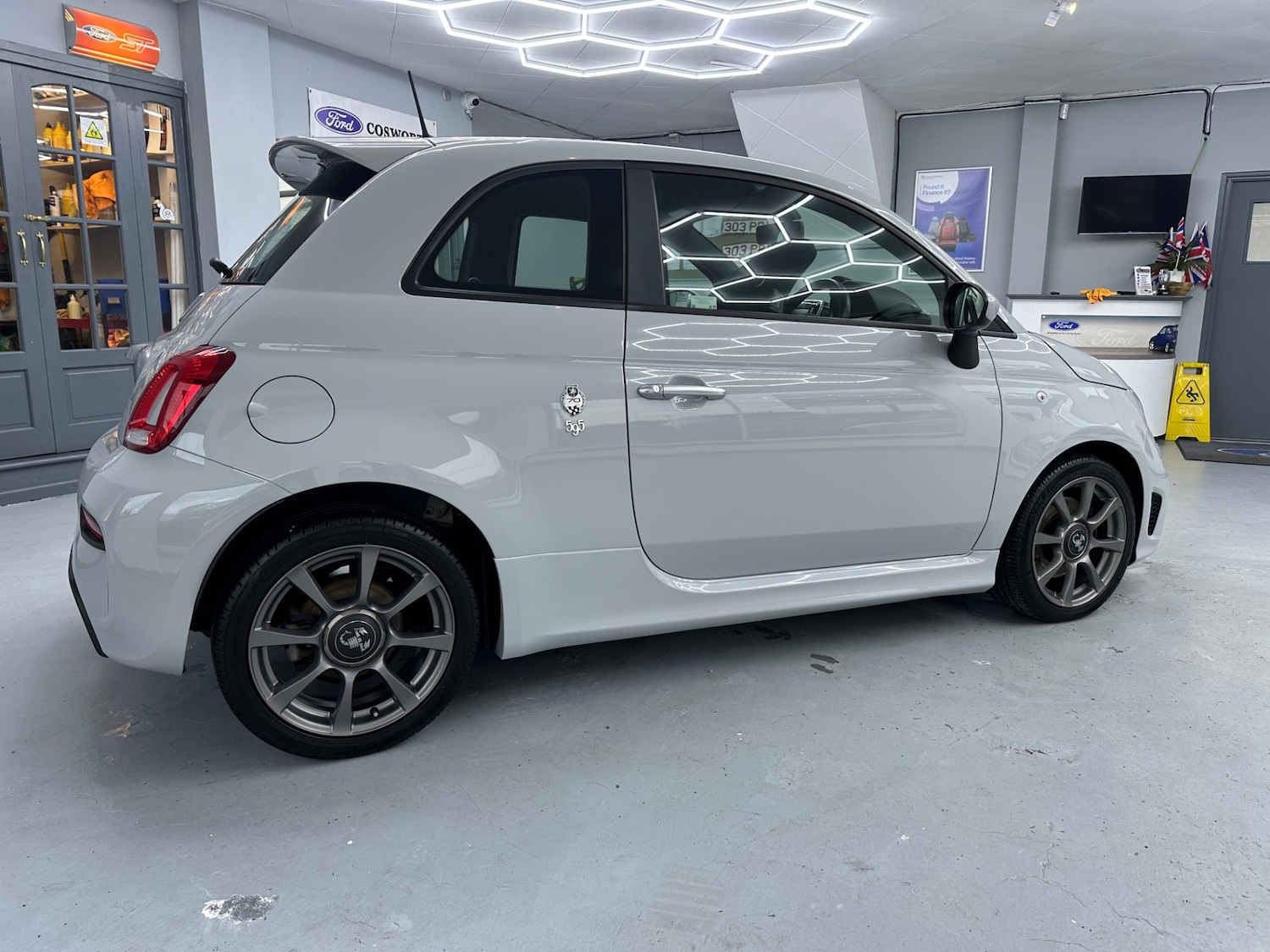 Used Abarth 595 2019 for sale - 77312509: Photo 9