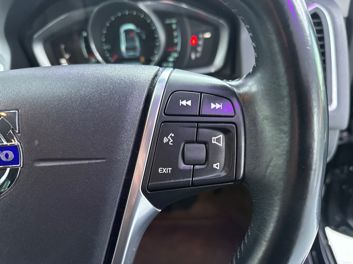 Used Volvo XC60 2014 for sale - 77813473: Photo 44