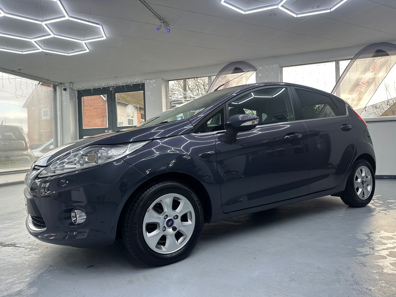 Used Ford Fiesta 2012 for sale - 76831916: Photo 2