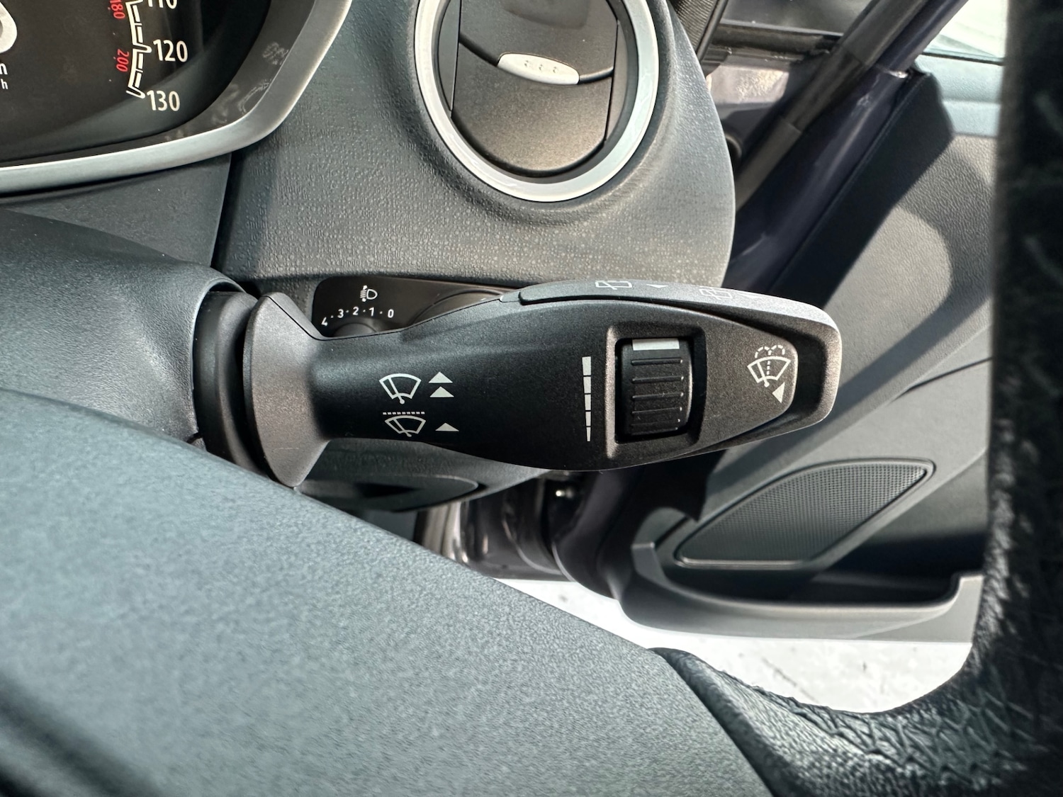 Used Ford Fiesta 2012 for sale - 76831916: Photo 38