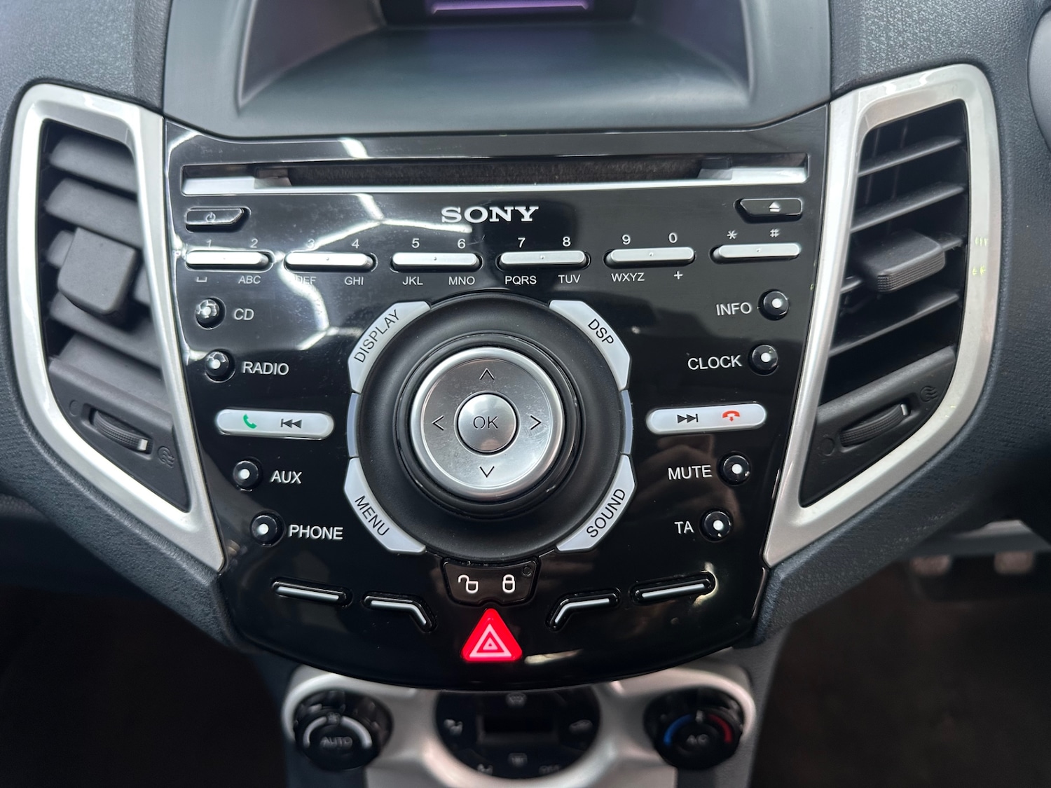 Used Ford Fiesta 2012 for sale - 76831916: Photo 42