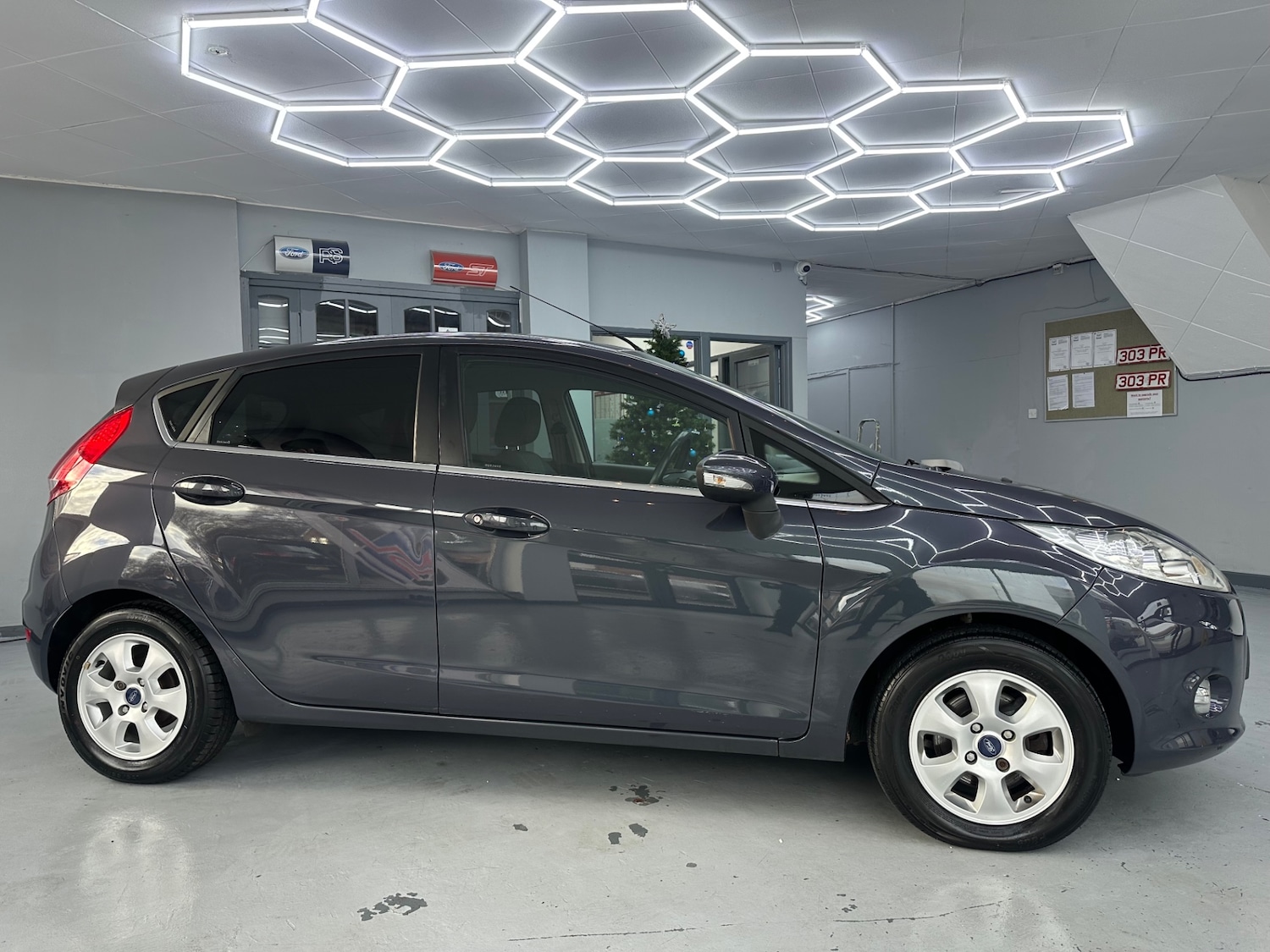 Used Ford Fiesta 2012 for sale - 76831916: Photo 8