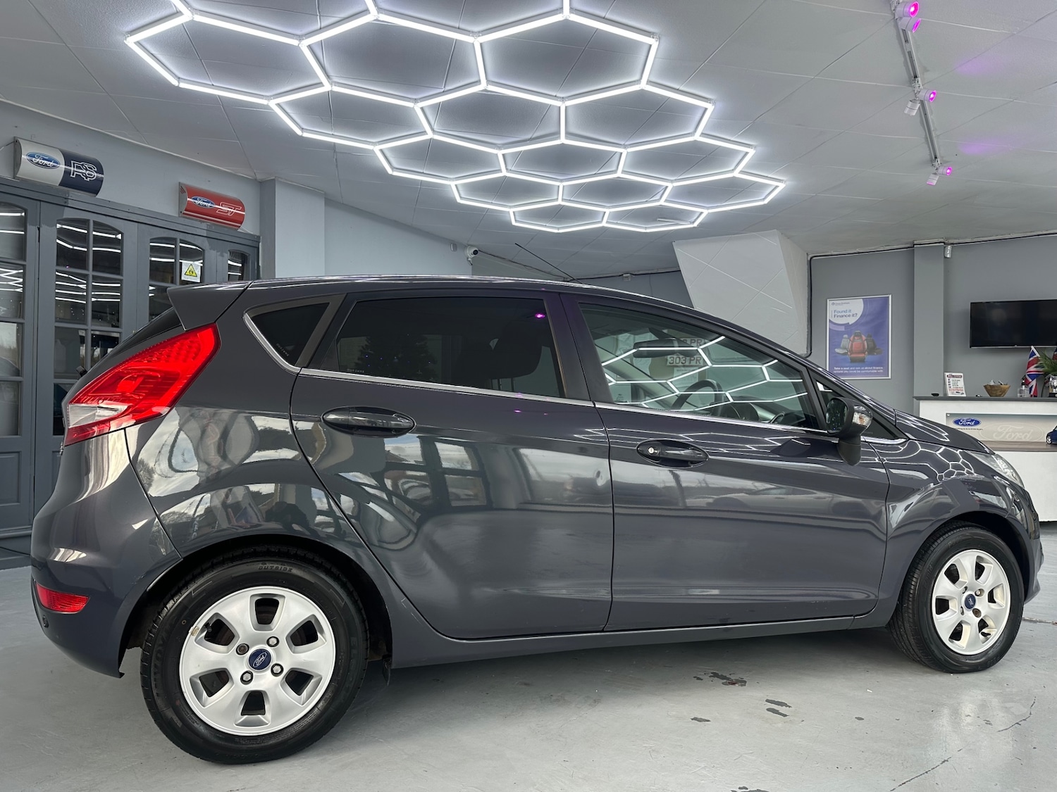 Used Ford Fiesta 2012 for sale - 76831916: Photo 9