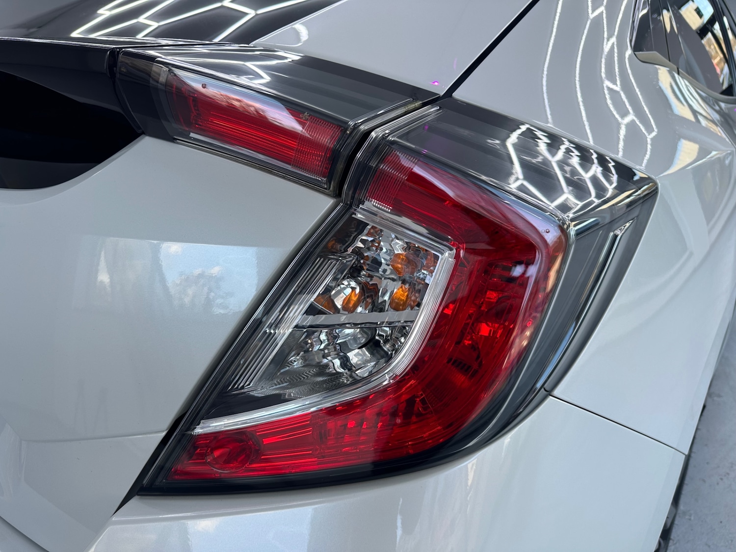 Used Honda Civic 2021 for sale - 77012424: Photo 24