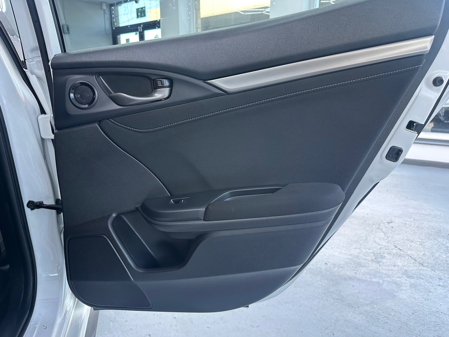 Used Honda Civic 2021 for sale - 77012424: Photo 40