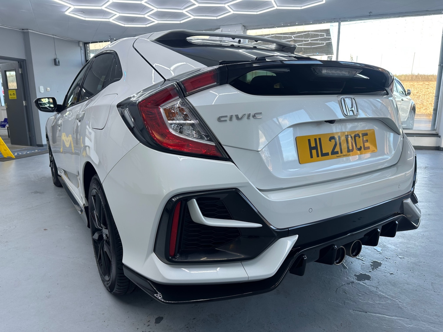 Used Honda Civic 2021 for sale - 77012424: Photo 5