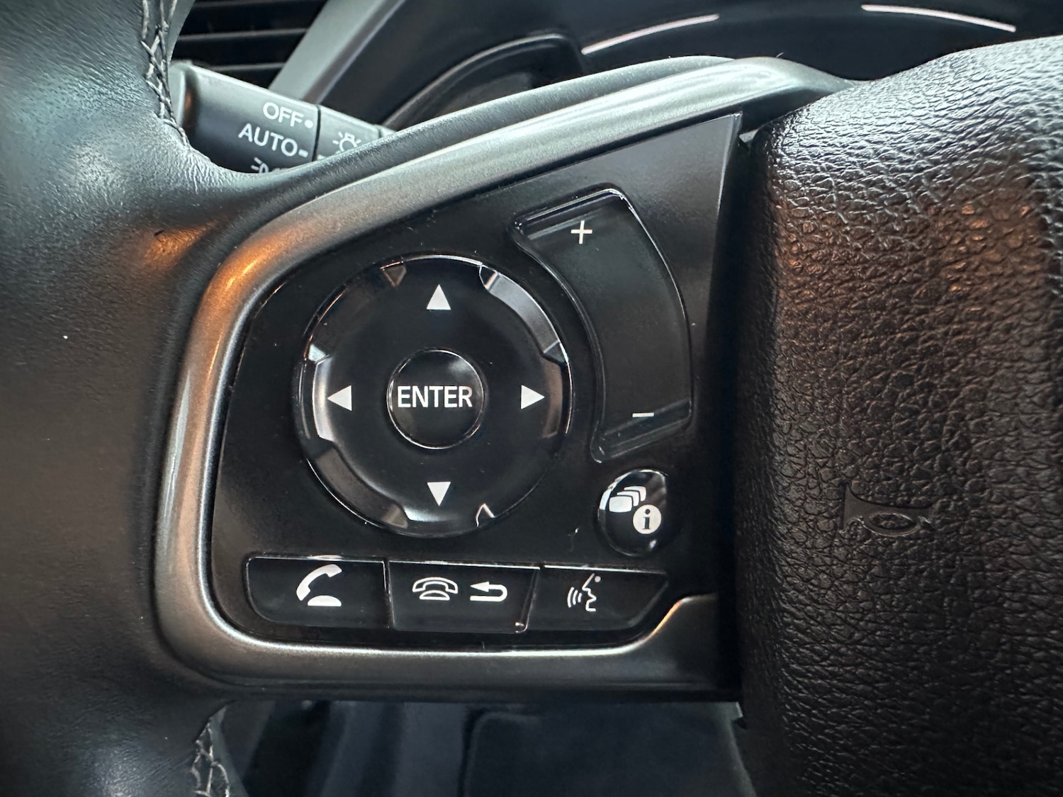 Used Honda Civic 2021 for sale - 77012424: Photo 63