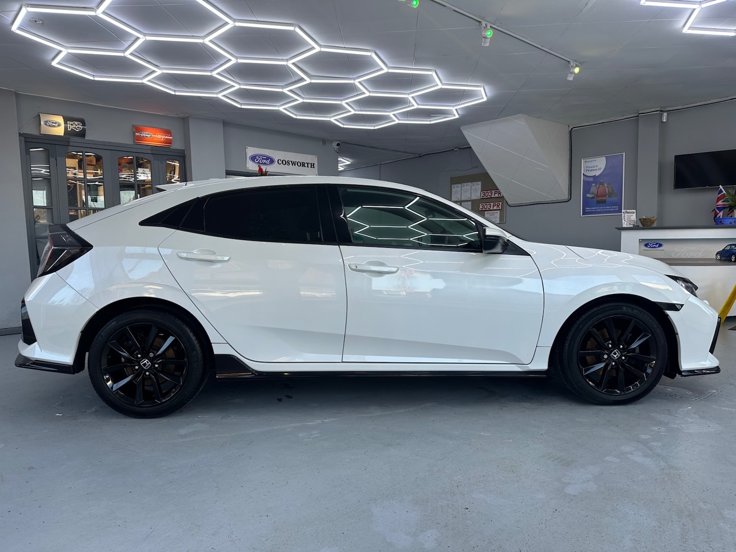 Used Honda Civic 2021 for sale - 77012424: Photo 7