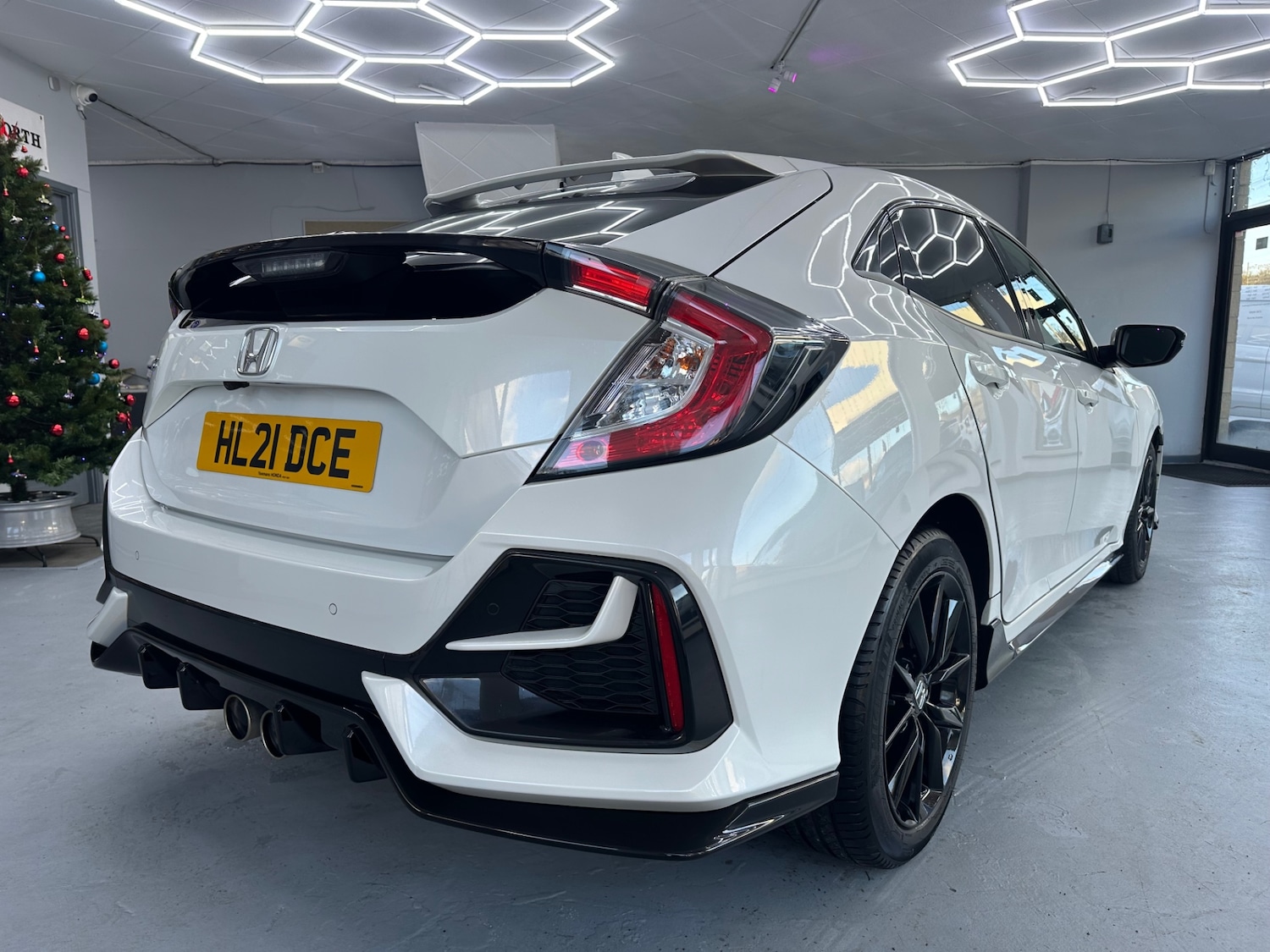 Used Honda Civic 2021 for sale - 77012424: Photo 9