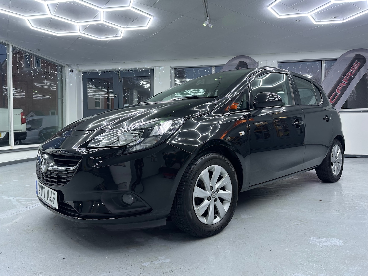 Used Vauxhall Corsa 2017 for sale - 76922120: Photo 1