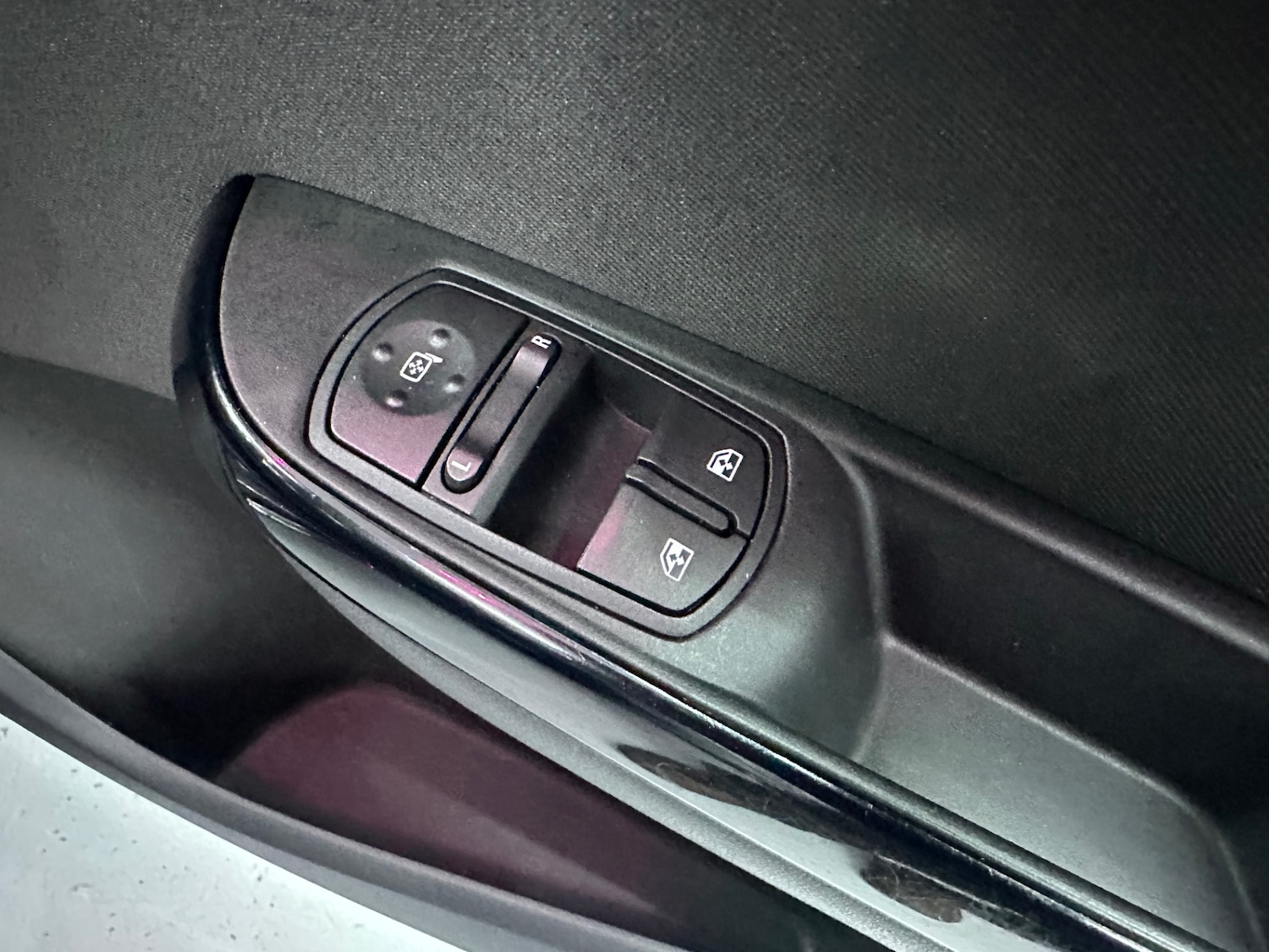 Used Vauxhall Corsa 2017 for sale - 76922120: Photo 24