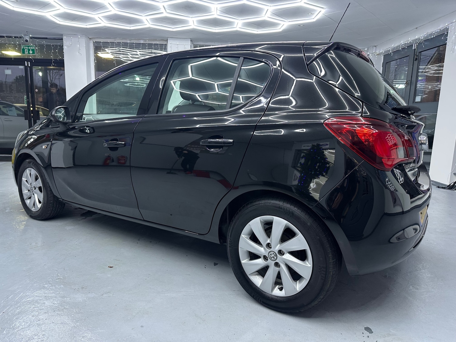 Used Vauxhall Corsa 2017 for sale - 76922120: Photo 3