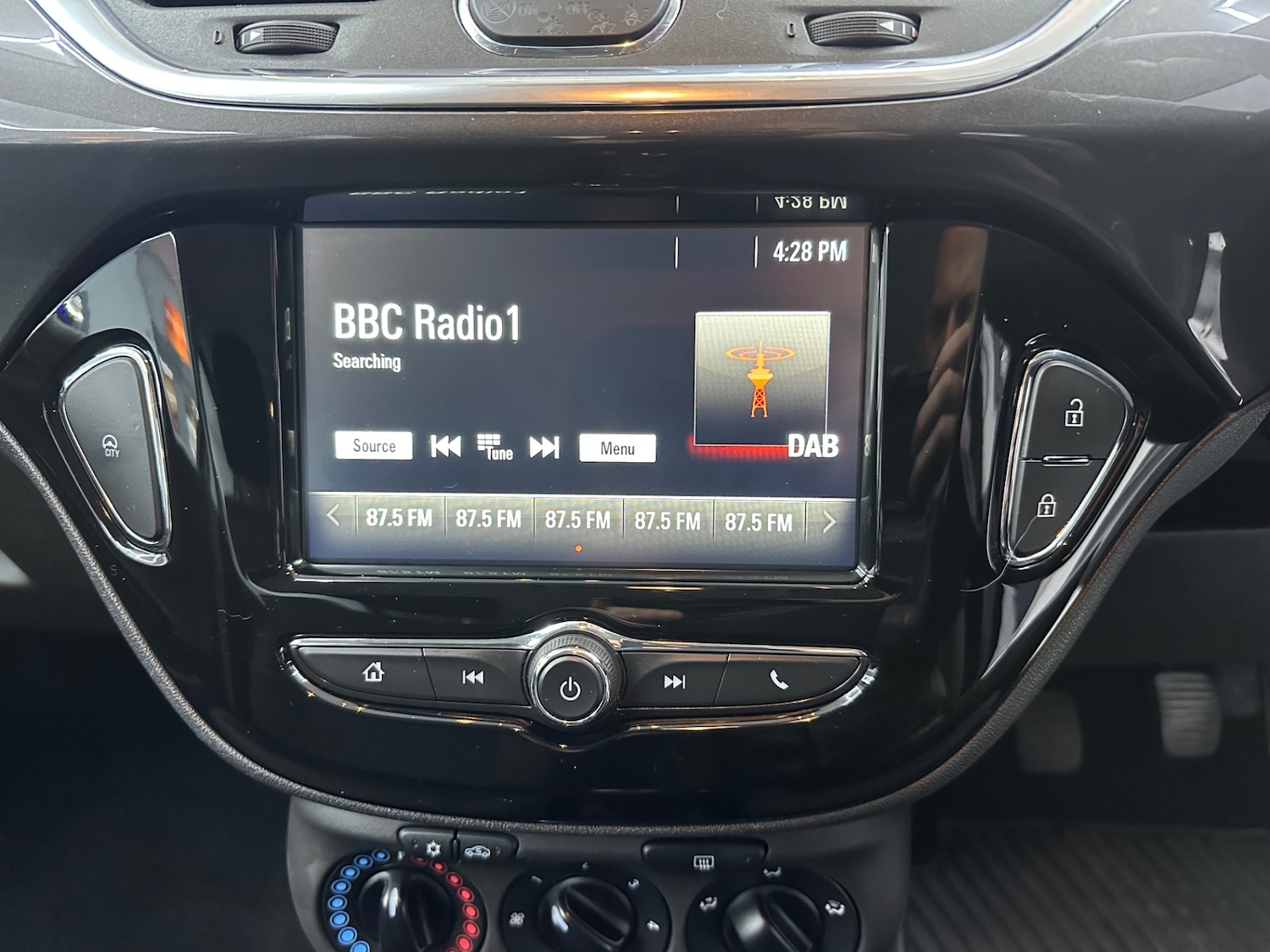 Used Vauxhall Corsa 2017 for sale - 76922120: Photo 44