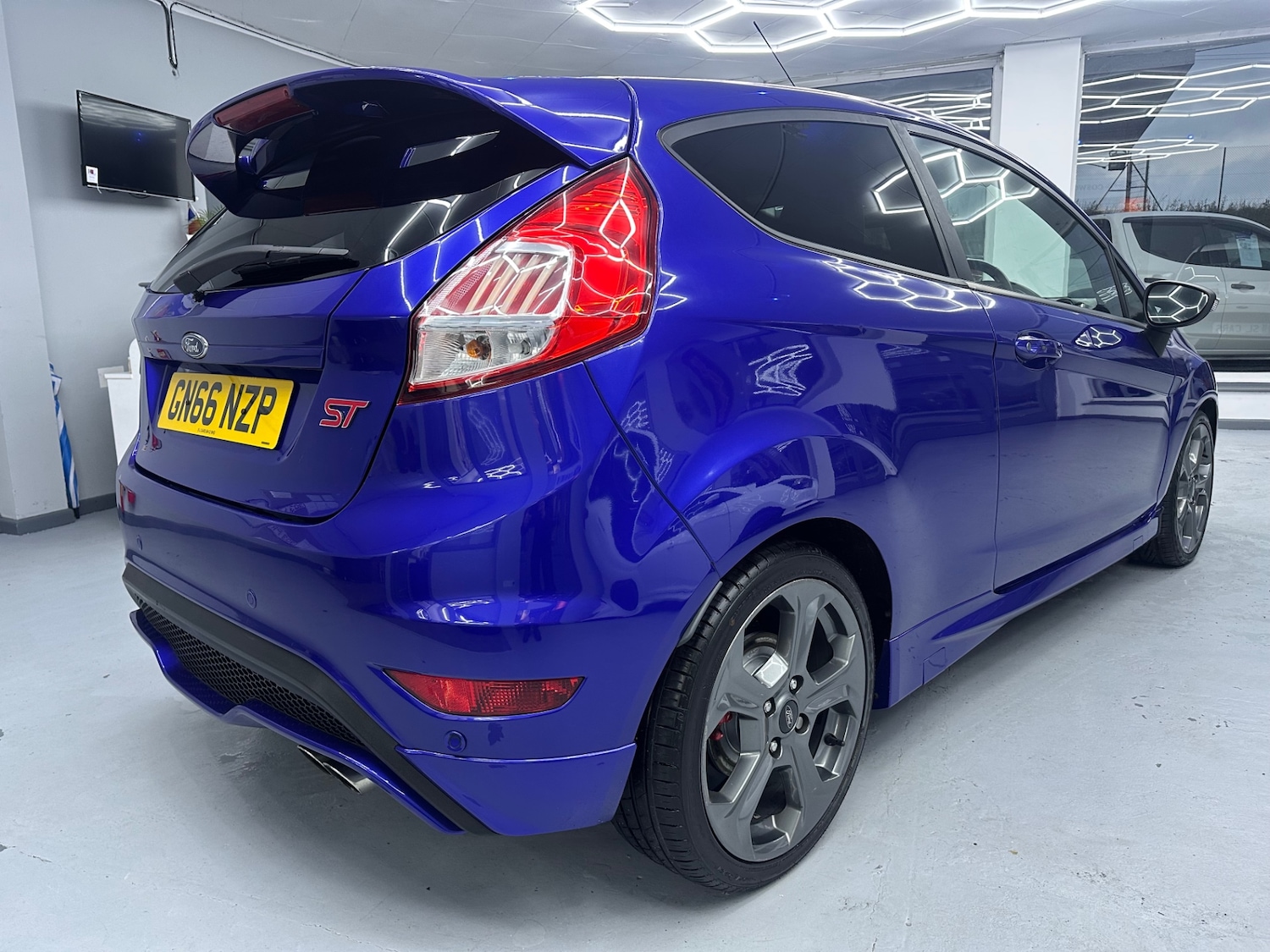 Used Ford Fiesta 2016 for sale - 76738625: Photo 4