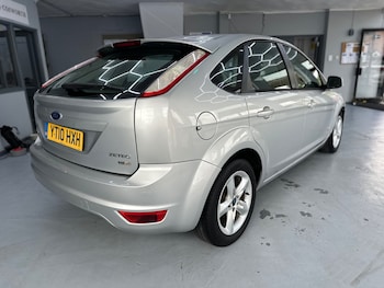 Used Ford Focus 2010 for sale - 78615192: Photo