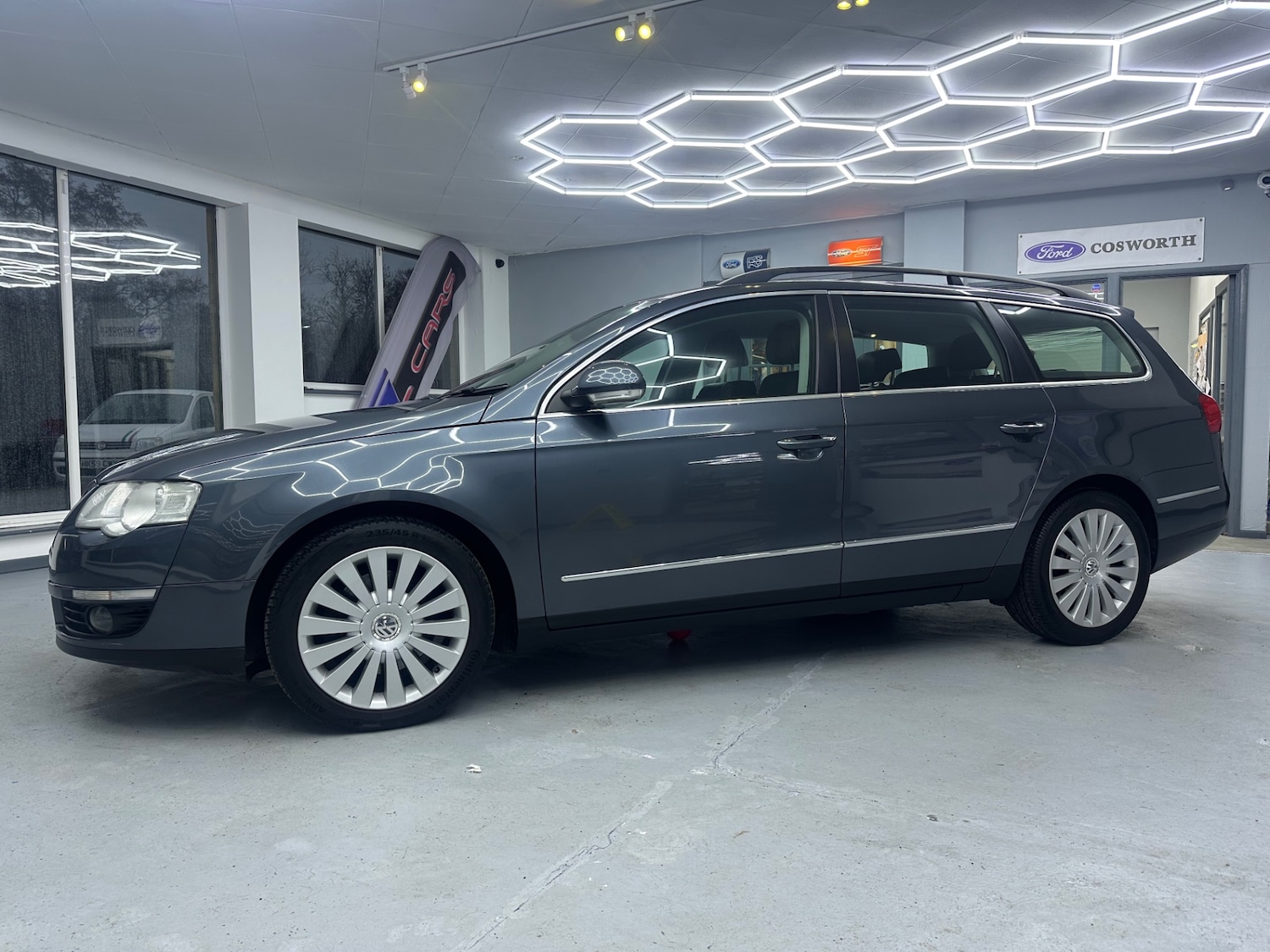 Used Volkswagen Passat 2009 for sale - 77147968: Photo 2