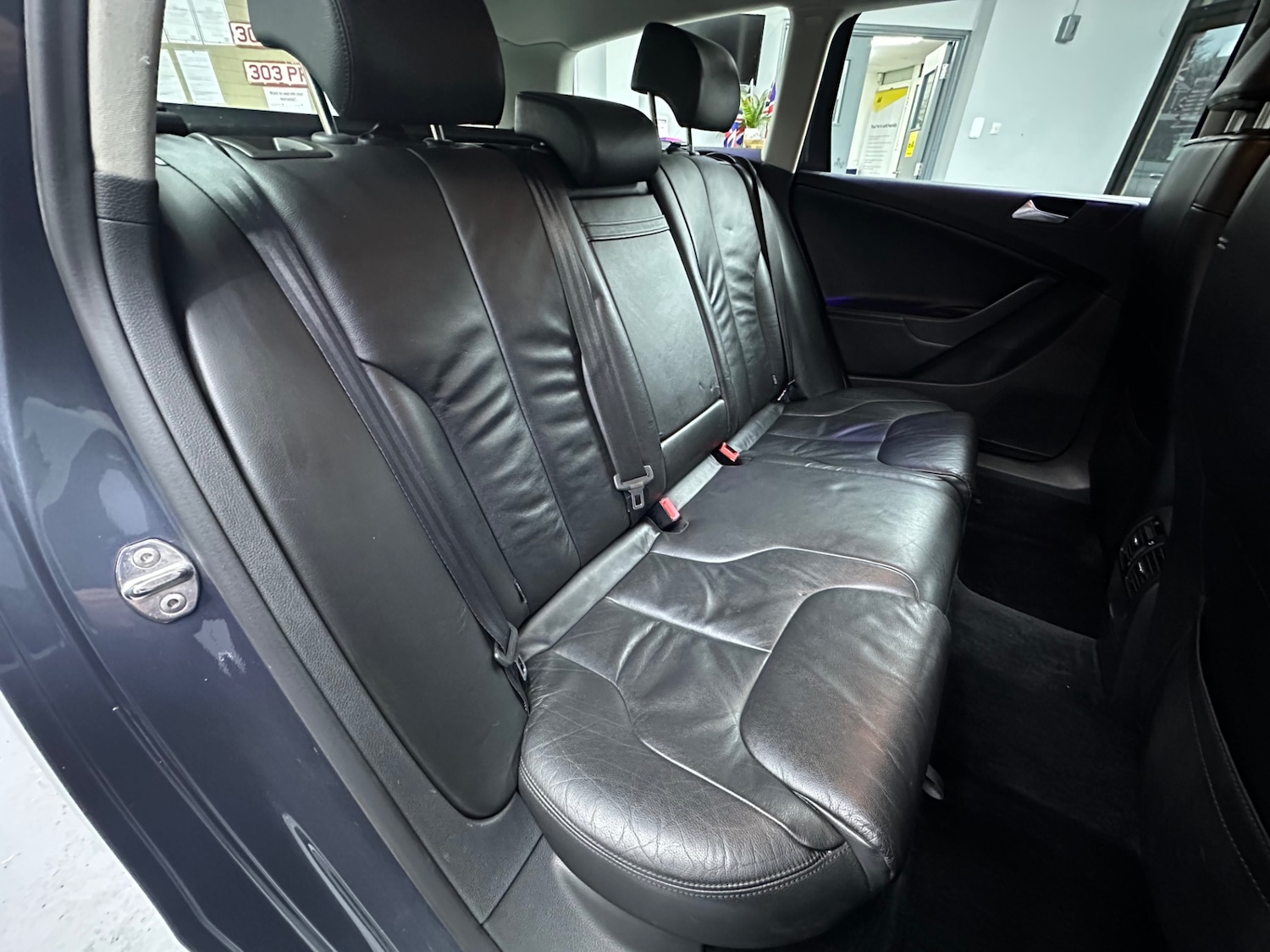 Used Volkswagen Passat 2009 for sale - 77147968: Photo 28