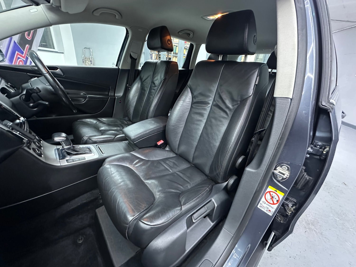 Used Volkswagen Passat 2009 for sale - 77147968: Photo 40