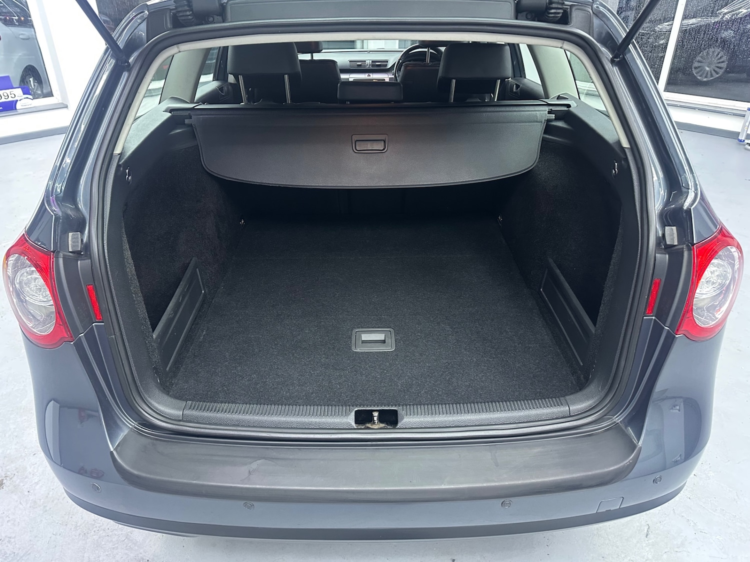 Used Volkswagen Passat 2009 for sale - 77147968: Photo 71