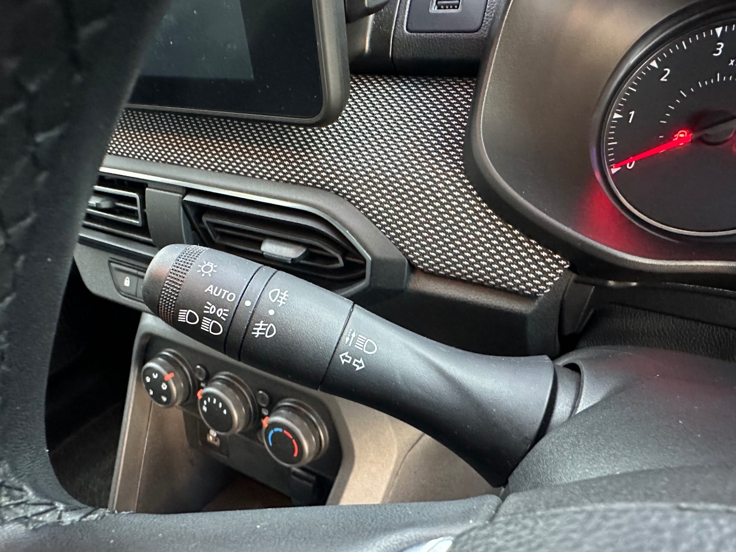 Used Dacia Sandero 2021 for sale - 77011679: Photo 48