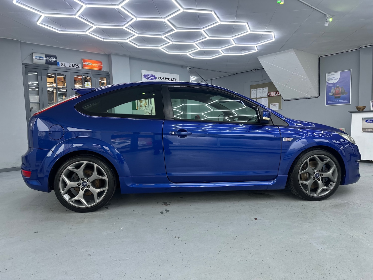 Used Ford Focus 2011 for sale - 78091068: Photo 9