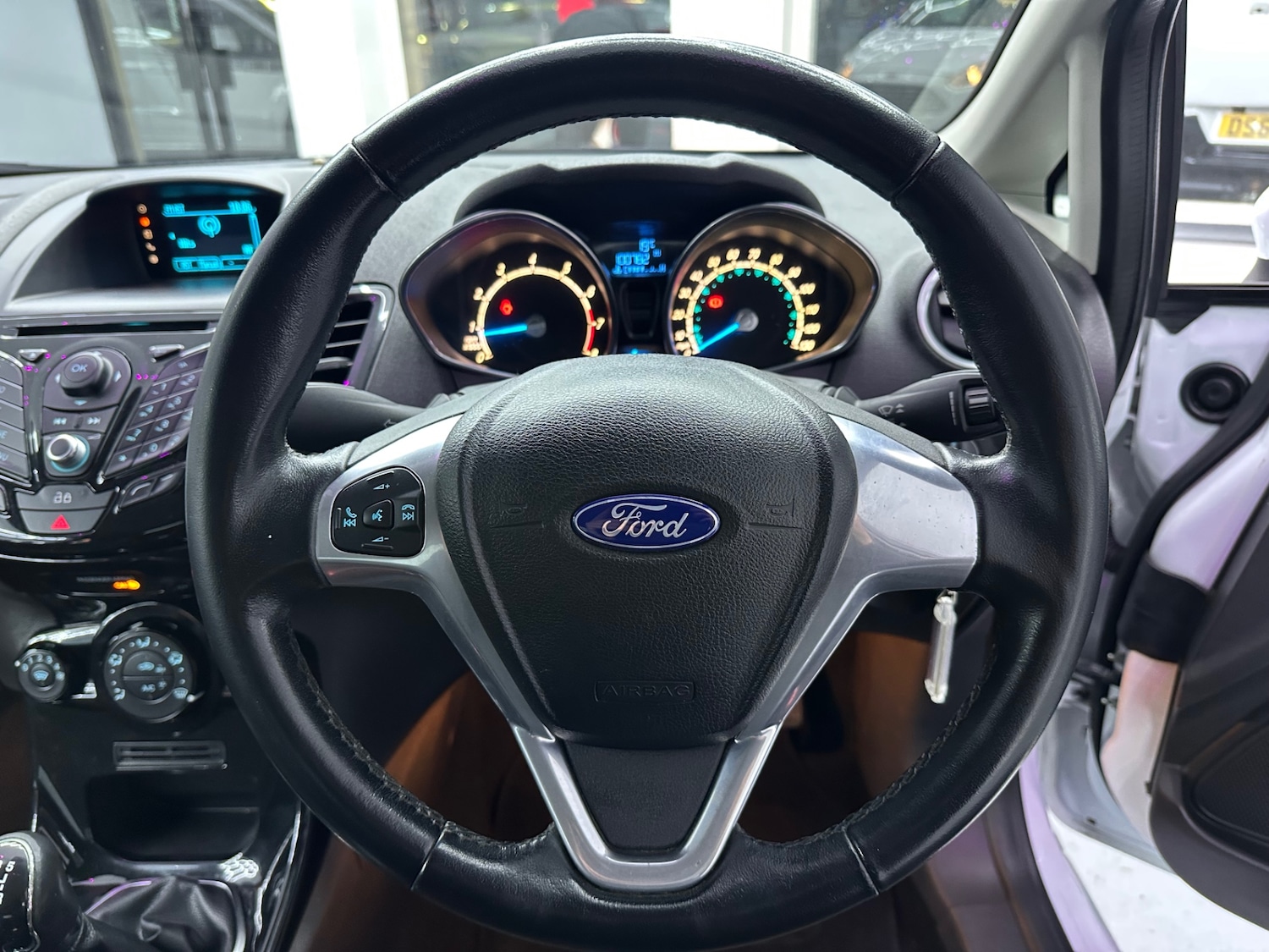 Used Ford Fiesta 2013 for sale - 76960736: Photo 37