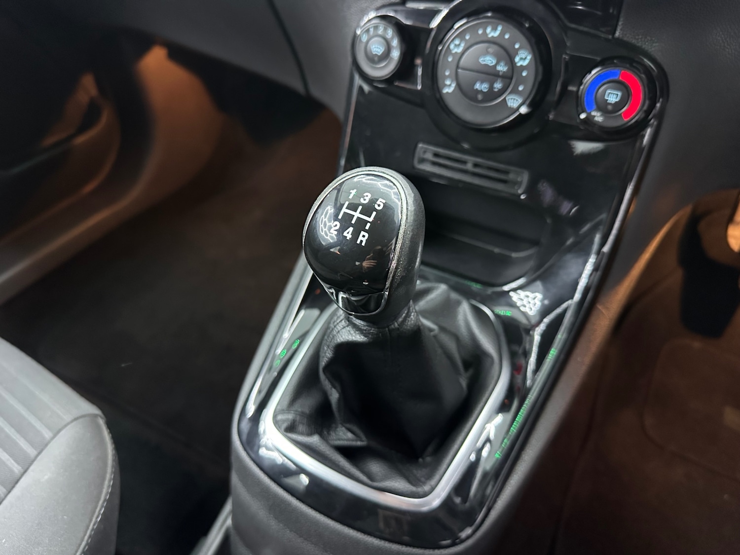 Used Ford Fiesta 2013 for sale - 76960736: Photo 44