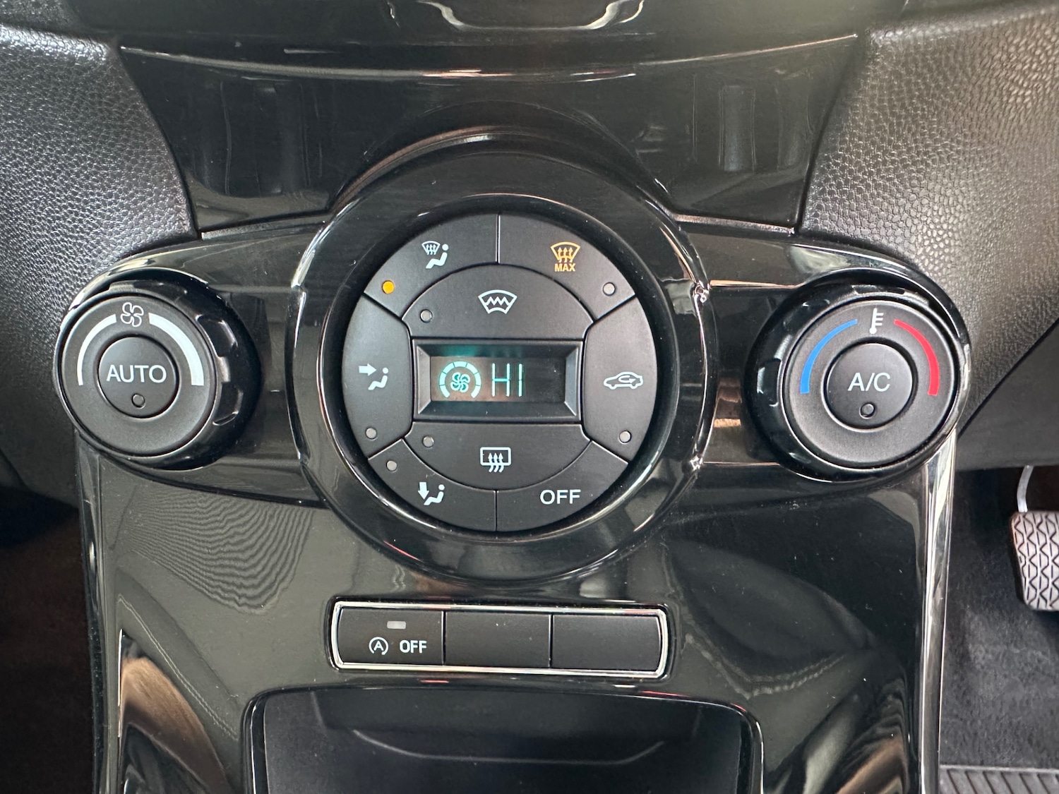 Used Ford Fiesta 2016 for sale - 76391957: Photo 34